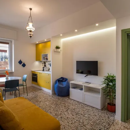 Sunflower Villanova كالياري